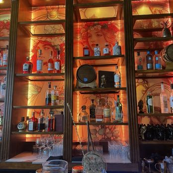 Table 165 - The bar - New American Near Me - Delray Beach, Florida