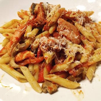 Farro Ristorante - Penne Pollo - Italian Near Me - Vaughan, Ontario Farro Ristorante - Penne Pollo - Italian Near Me - Vaughan, Ontario