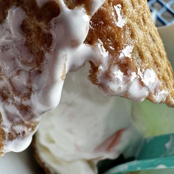 Yole - Yole cone - Ice Cream & Frozen Yogurt Near Me - Toronto, Ontario