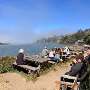 Cafe Aquatica - Outdoor picnic tables - Coffee & Tea Near Me - Jenner, California