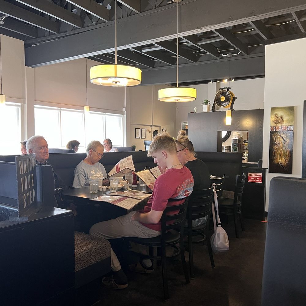 Brunch At Joe's - Interior of restaurant - Breakfast & Brunch Near Me - Saskatoon, Saskatchewan Brunch At Joe's - Interior of restaurant - Breakfast & Brunch Near Me - Saskatoon, Saskatchewan