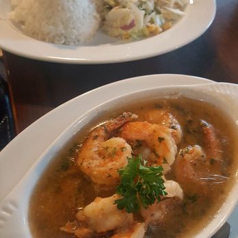 Cayo Esquivel - Garlic shrimp - Seafood Near Me - Miami, Florida Cayo Esquivel - Garlic shrimp - Seafood Near Me - Miami, Florida