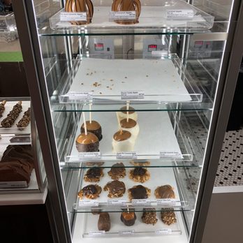 Kilwins Ice Cream - Chocolate - Fudge - Caramel treats - Chocolatiers & Shops Near Me - Grapevine, Texas Kilwins Ice Cream - Chocolate - Fudge - Caramel treats - Chocolatiers & Shops Near Me - Grapevine, Texas