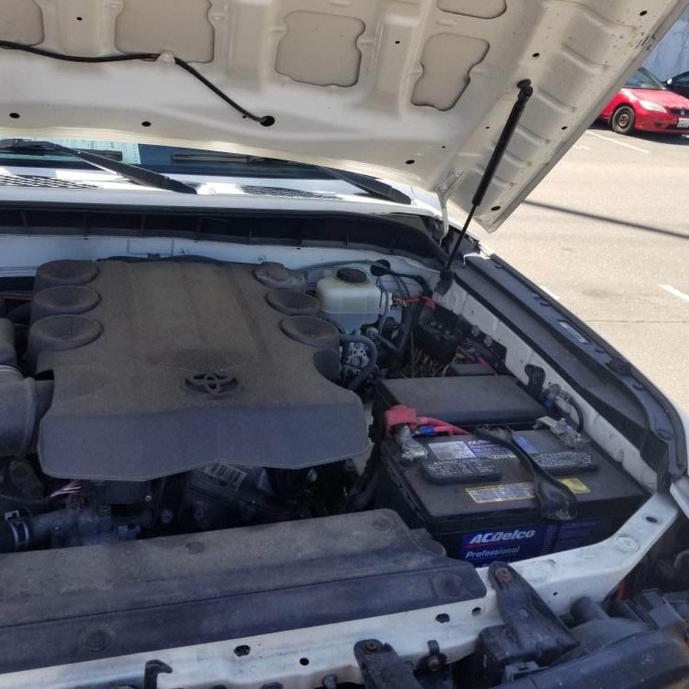 West Hills Ford - Dirty Engine bay - Car Dealers Near Me - Bremerton, Washington West Hills Ford - Dirty Engine bay - Car Dealers Near Me - Bremerton, Washington