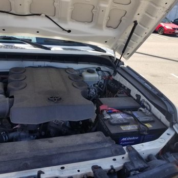 West Hills Ford - Dirty Engine bay - Car Dealers Near Me - Bremerton, Washington