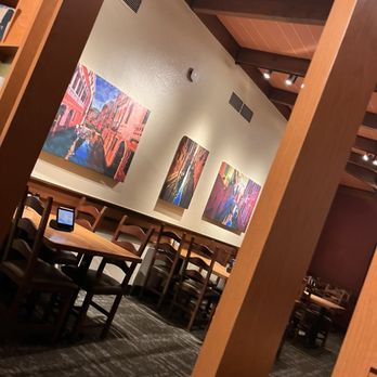 Olive Garden Italian Restaurant - Dining area - Italian Near Me - Waco, Texas