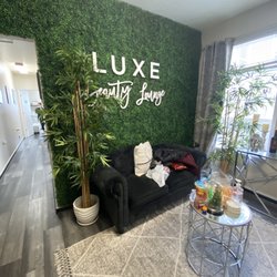 RR Body Waxing - Entrance Vibes