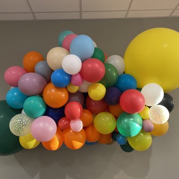 Luft Balloons - A colorful balloon burst. Has lasted more than 2 weeks without a single popped balloon. - Balloon Services Near Me - Chicago, Illinois