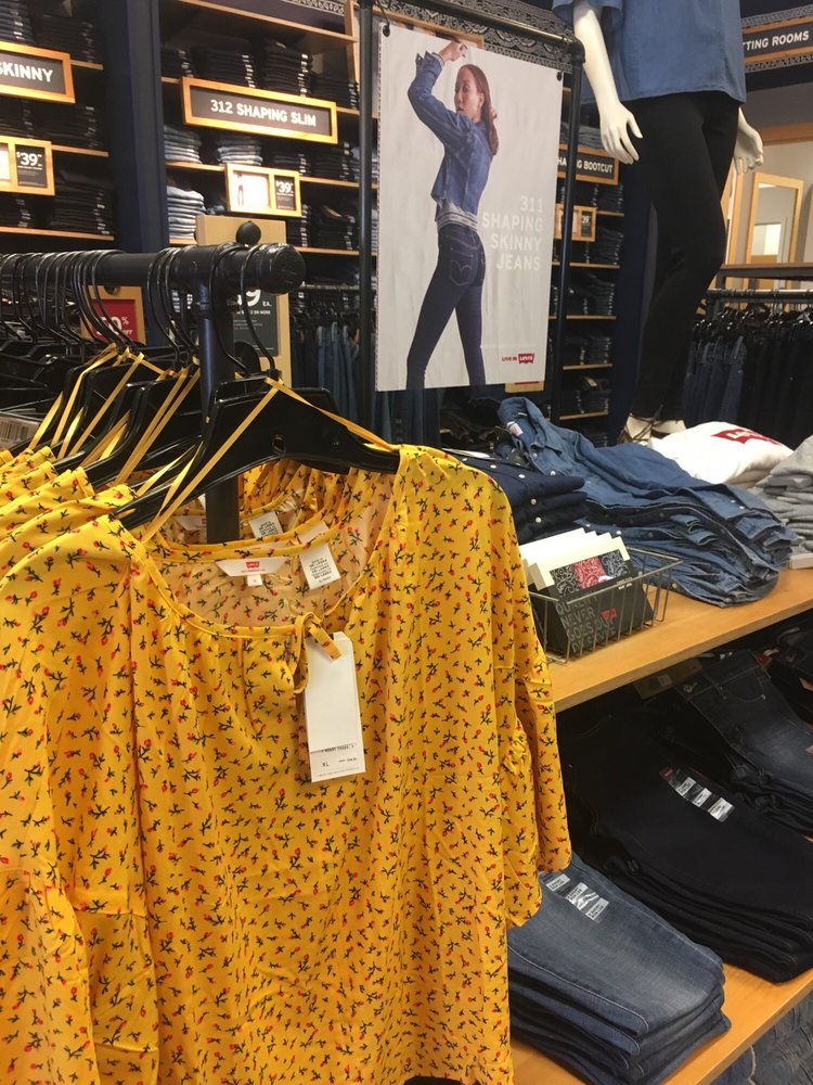 LEVI’S OUTLET STORE Updated August 2024 5825 Mc Whinney Blvd