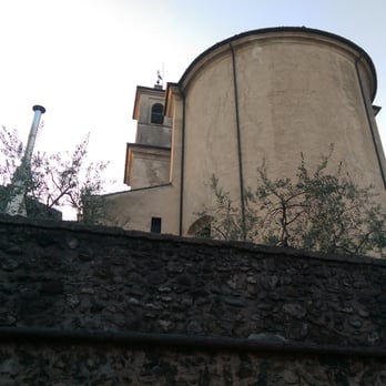 Bar Centrale - A view from the Trattoria to the local church that build in the 1700's - Italian Near Me - San Felice del Benaco, BS Bar Centrale - A view from the Trattoria to the local church that build in the 1700's - Italian Near Me - San Felice del Benaco, BS