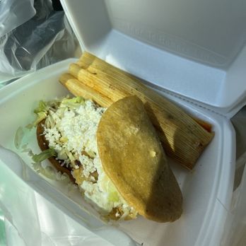 Los Brothers - Chicken Gordita, chicken sopes (under Gordita) and chicken tamale. - Mexican Near Me - Kalamazoo, Michigan Los Brothers - Chicken Gordita, chicken sopes (under Gordita) and chicken tamale. - Mexican Near Me - Kalamazoo, Michigan