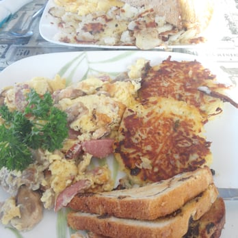 Crawford's Kitchen - Breakfast & Brunch Near Me - Plymouth, Michigan