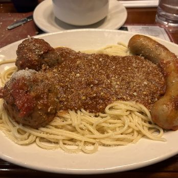 The Old Spaghetti Factory - Meat Lovers - Italian Near Me - Hillsboro, Oregon The Old Spaghetti Factory - Meat Lovers - Italian Near Me - Hillsboro, Oregon