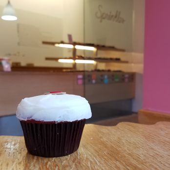 Sprinkles Georgetown - Bakeries Near Me - Washington, DC, District of Columbia Sprinkles Georgetown - Bakeries Near Me - Washington, DC, District of Columbia