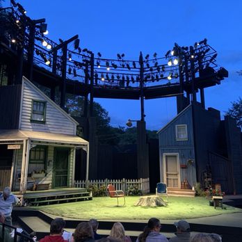 American Players Theatre - Evening performance under clear sky - Performing Arts Near Me - Spring Green, Wisconsin American Players Theatre - Evening performance under clear sky - Performing Arts Near Me - Spring Green, Wisconsin
