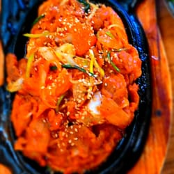 Man Du Rang - Sizzling plate of pork.