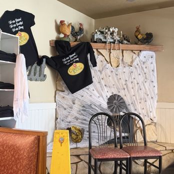 Country Kitchen - Inside - New American Near Me - Big Bear Lake, California