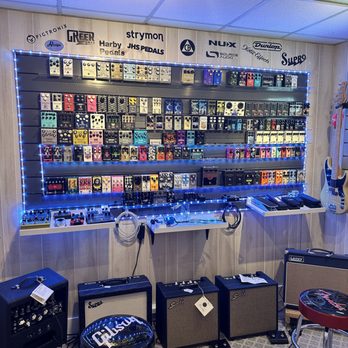 Rusty's Cool Guitars - Guitar Stores Near Me - Mount Pleasant, South Carolina