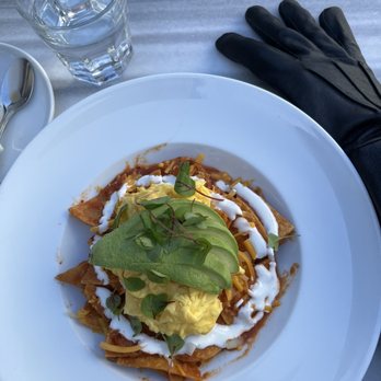 ATTITUDE CAFE - CHILAQUILES! - Breakfast & Brunch Near Me - Los Angeles, California