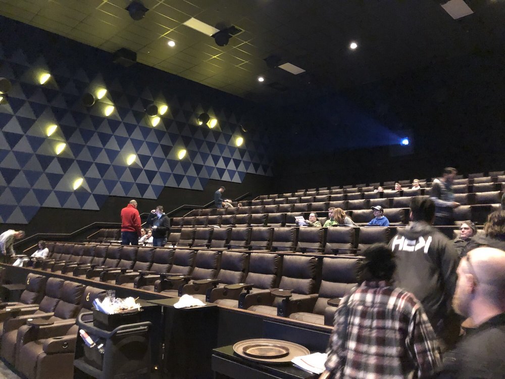 Veranda Luxe Cinema Imax 398 Photos 1097 Reviews Cinema 2035 Diamond Blvd Concord Ca United States Phone Number Yelp