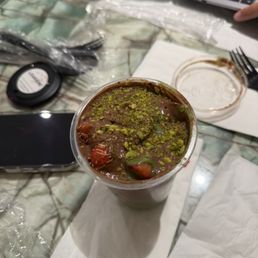 Dubai Chocolate Strawberries in a cup ~$19/20