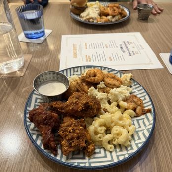 Spurrier's Gridiron Grille - Brunch - American Near Me - Gainesville, Florida