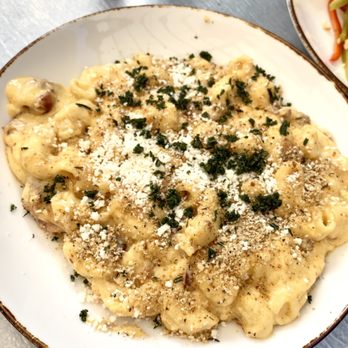 Pour Company - Mac n cheese - New American Near Me - Fullerton, California Pour Company - Mac n cheese - New American Near Me - Fullerton, California