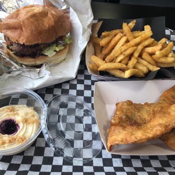 Rick's Good Eats - Punjaby burger, chaat fries, meat Samosa, cheesecake - Indian Near Me - Mississauga, Ontario Rick's Good Eats - Punjaby burger, chaat fries, meat Samosa, cheesecake - Indian Near Me - Mississauga, Ontario