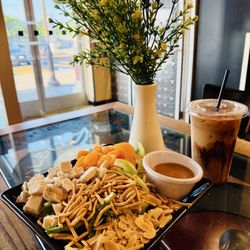 Cafe Honeycomb