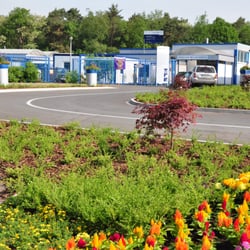 Sicher & Sauber Zentrum für Fahrzeugpflege und -service