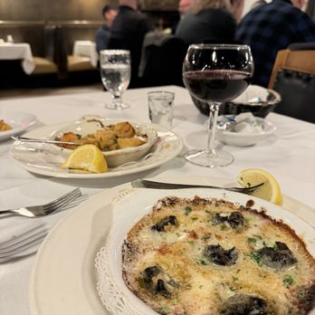Ki's Steak & Seafood Restaurant - Escargot and roasted potatoes with lemon and garlic dressing - Seafood Near Me - Glendale Heights, Illinois