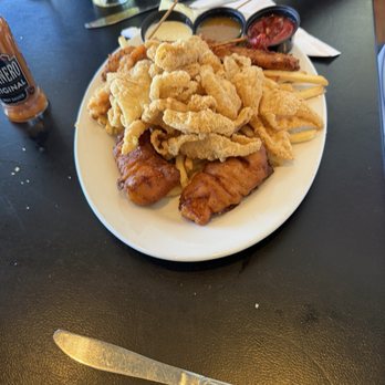 Killer Shrimp - Sea Food Plater - Seafood Near Me - Marina Del Rey, California Killer Shrimp - Sea Food Plater - Seafood Near Me - Marina Del Rey, California
