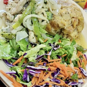 El Mofongo - Mofongo with chicken breast strips in garlic sauce - Puerto Rican Near Me - Arlington, Texas