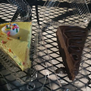 Golly G's - Birthday cream cheese and flourless chocolate. - Coffee & Tea Near Me - Clarksville, Tennessee Golly G's - Birthday cream cheese and flourless chocolate. - Coffee & Tea Near Me - Clarksville, Tennessee