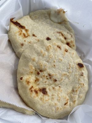Pupusas Doña Lola by null