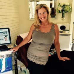 Katie The Facial Lady - Your expert HydraFacialist in the 805!