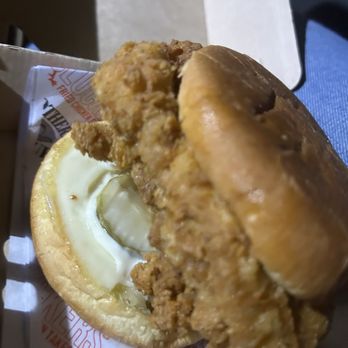Cluckers - Regular fried chicken sandwich - Chicken Shop Near Me - Reno, Nevada