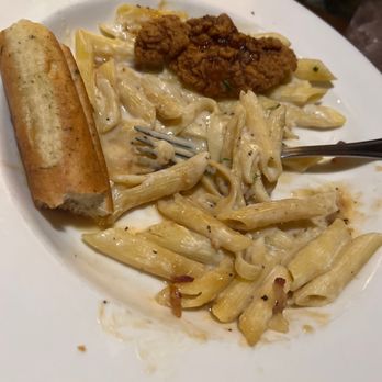 Applebee's Grill + Bar - Sports Bars Near Me - Yucca Valley, California