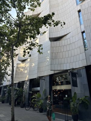 MR PORTER Barcelona by null