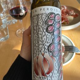 La Perdida red wine