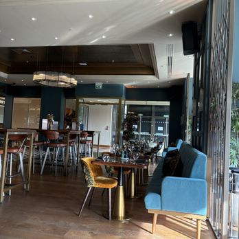 Hilton Birmingham Metropole - Restaurant - Hotels Near Me - Birmingham, XWM