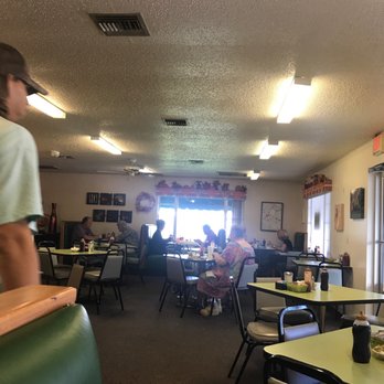 Cottage Inn Restaurant - diners and dining area - Diners Near Me - Lady Lake, Florida