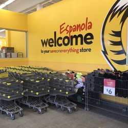 Giant Tiger - Shopping carts
