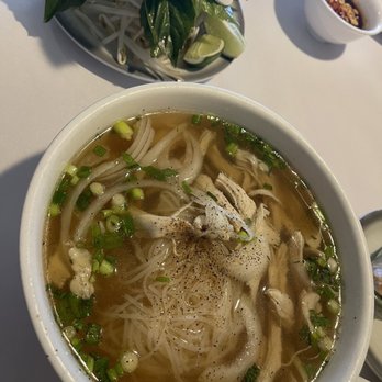 Hoanh Long Vietnamese & Chinese Restaurant - Chicken pho - Vietnamese Near Me - Chicago, Illinois