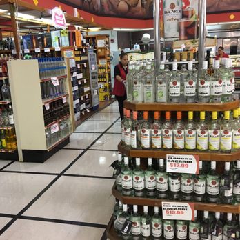 Econo - Liquor here. Great price - Grocery Near Me - Fajardo, Puerto Rico