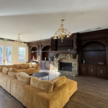 Elevation Behavioral Health - Living Room - Counseling & Mental Health Near Me - Agoura Hills, California Elevation Behavioral Health - Living Room - Counseling & Mental Health Near Me - Agoura Hills, California