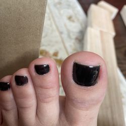 Happy Nail & Spa - Why is my toe three colors