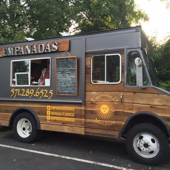 Empanadas De Mendoza - Empanadas de Mendoza outside Fair Winds Brewery - Food Trucks Near Me - Lorton, Virginia Empanadas De Mendoza - Empanadas de Mendoza outside Fair Winds Brewery - Food Trucks Near Me - Lorton, Virginia