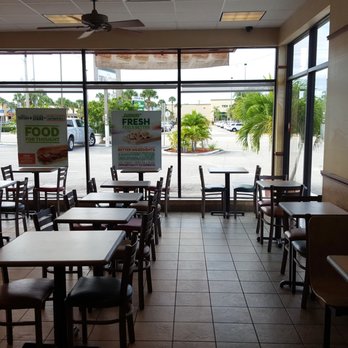 Subway - Dining Area - Sandwiches Near Me - Stuart, Florida