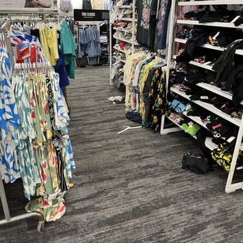 Target - Department Stores Near Me - Overland Park, Kansas Target - Department Stores Near Me - Overland Park, Kansas